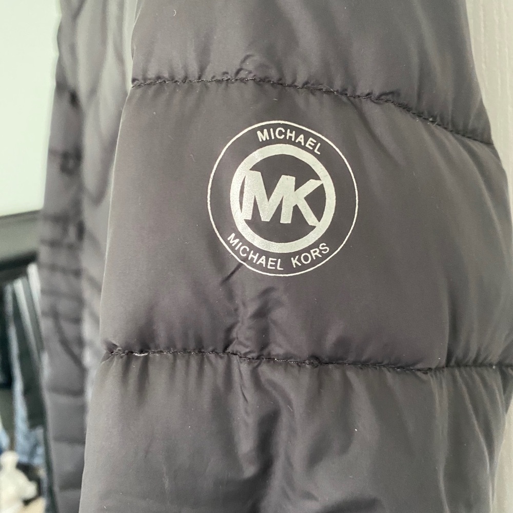 Michael Kors Down Filled Wintercoat - Picture 3 of 4